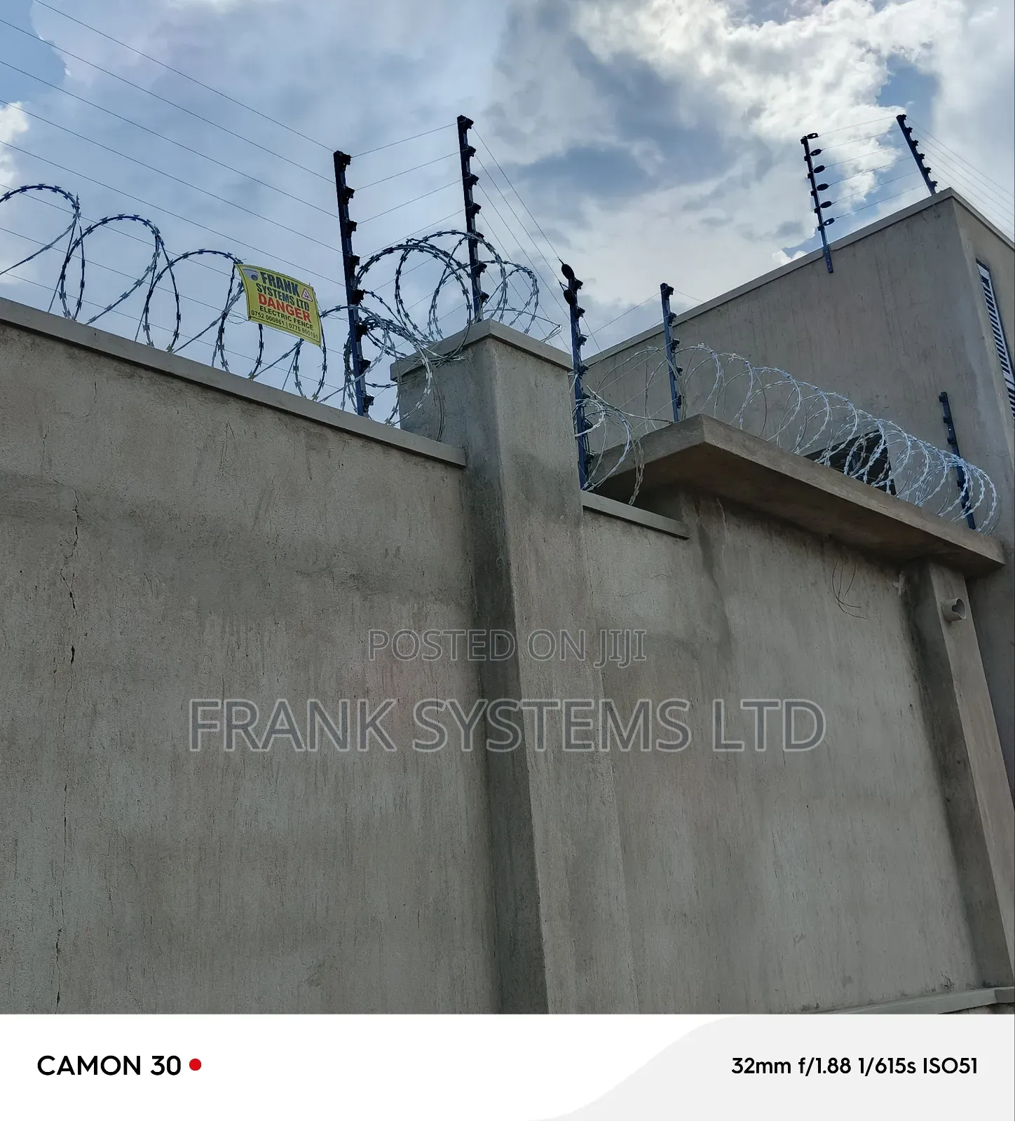 Electric Fence Voltage With Razorwire
