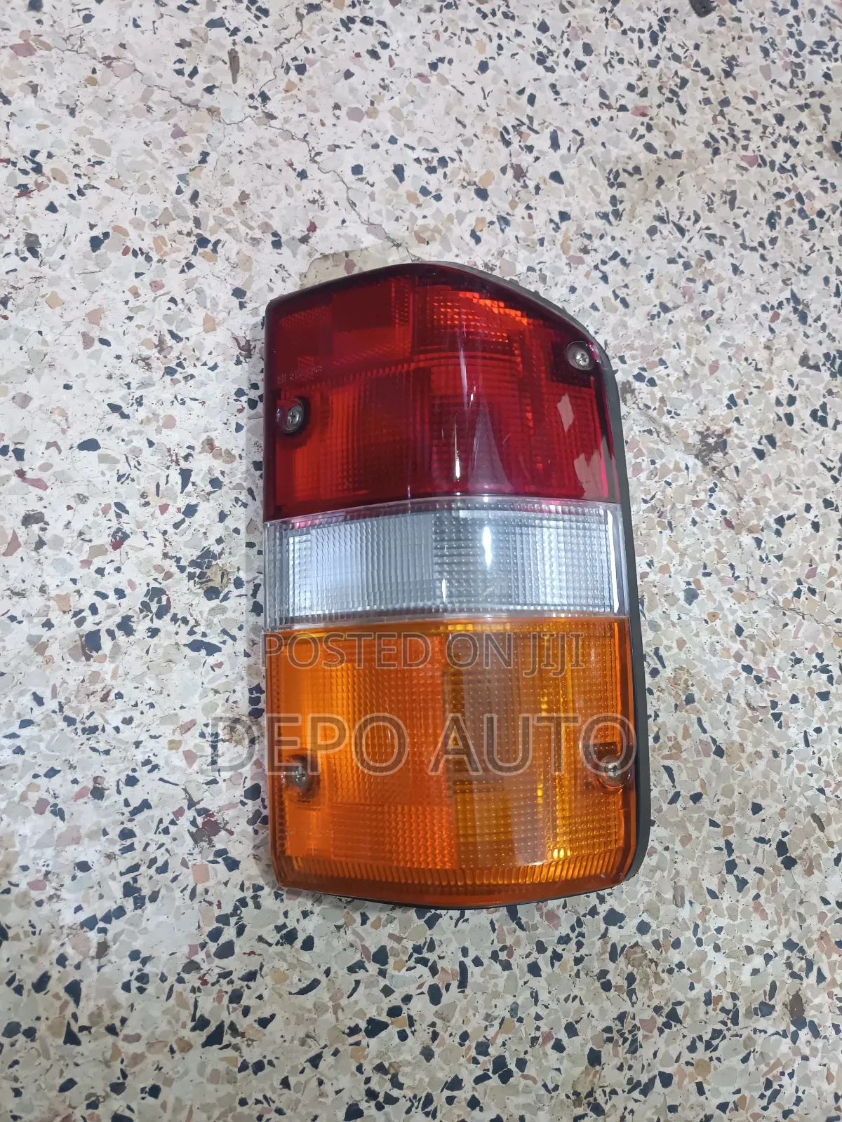 Nissan Patrol Y60 New Taillamp