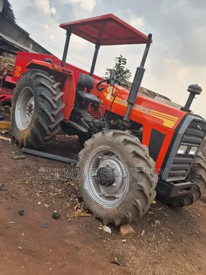 Tractor Tafe 8502
