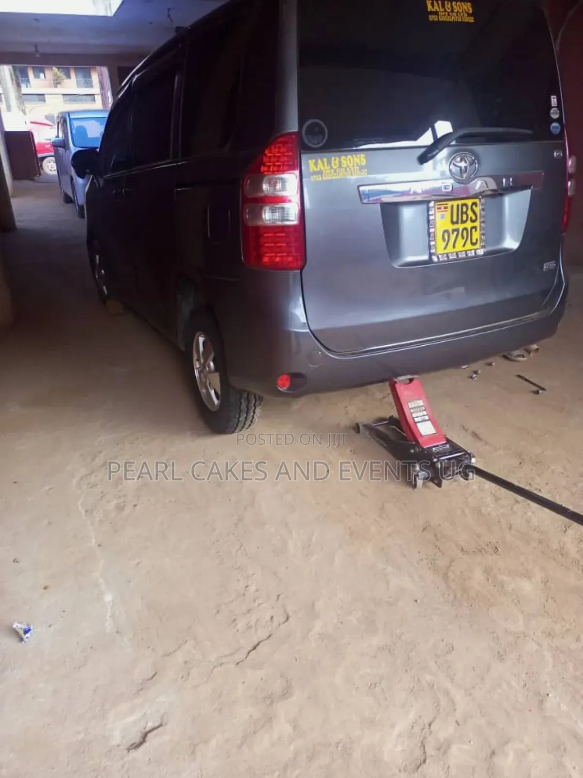 Toyota Noah Gre Car Hire Special