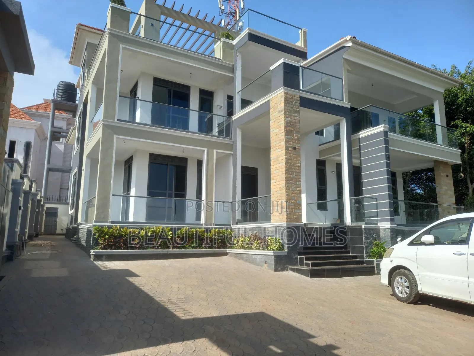 Furnished 7bdrm Mansion in Kyanja, Nakawa for sale