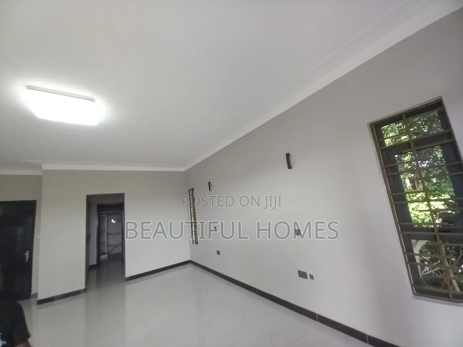 Furnished 7bdrm Mansion in Kyanja, Nakawa for sale