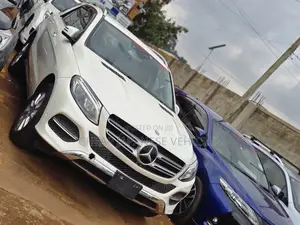 Mercedes-Benz GLE-Class GLE 350d 4MATIC 2016 Pearl