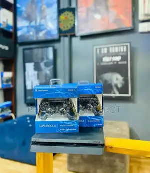 Ps4 Slim. Still New. In a Very Good Condition as Good as New