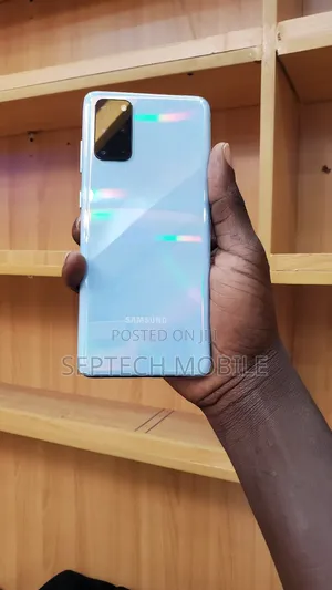 New Samsung Galaxy S20+ 128 GB Blue