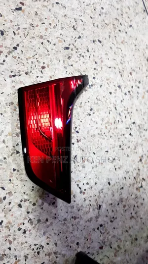 Reflector for Corolla Fielder Hybrid 2017