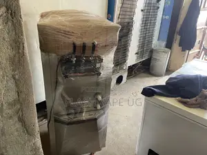 Coco West Silver Ice Cream Machine
