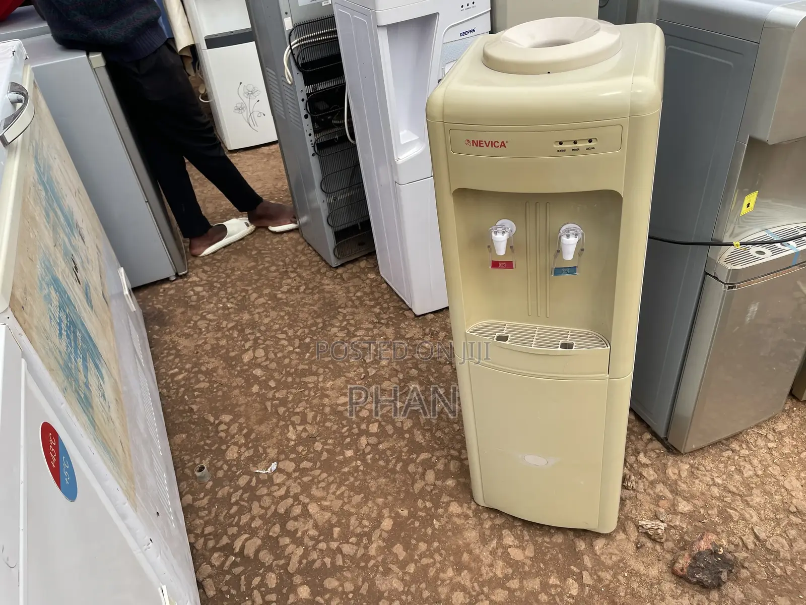 Nevica Water Dispenser