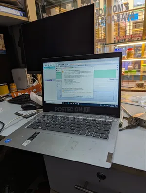 Photo - Laptop Lenovo Ideapad 3 4GB Intel Celeron HDD 1T