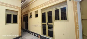 8bdrm Apartment in Namungoona Along, Rubaga for sale