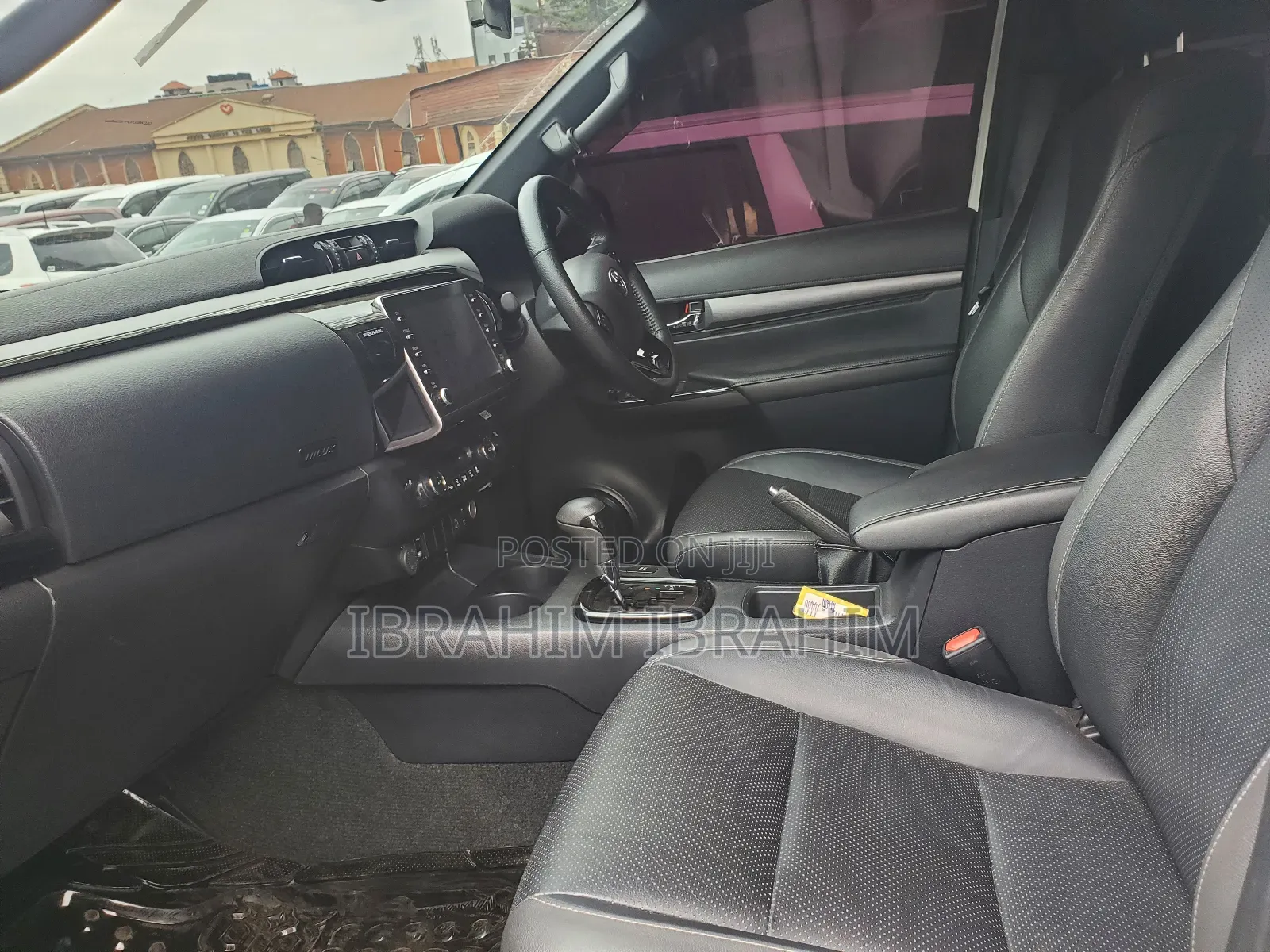 Toyota Hilux 2020 White