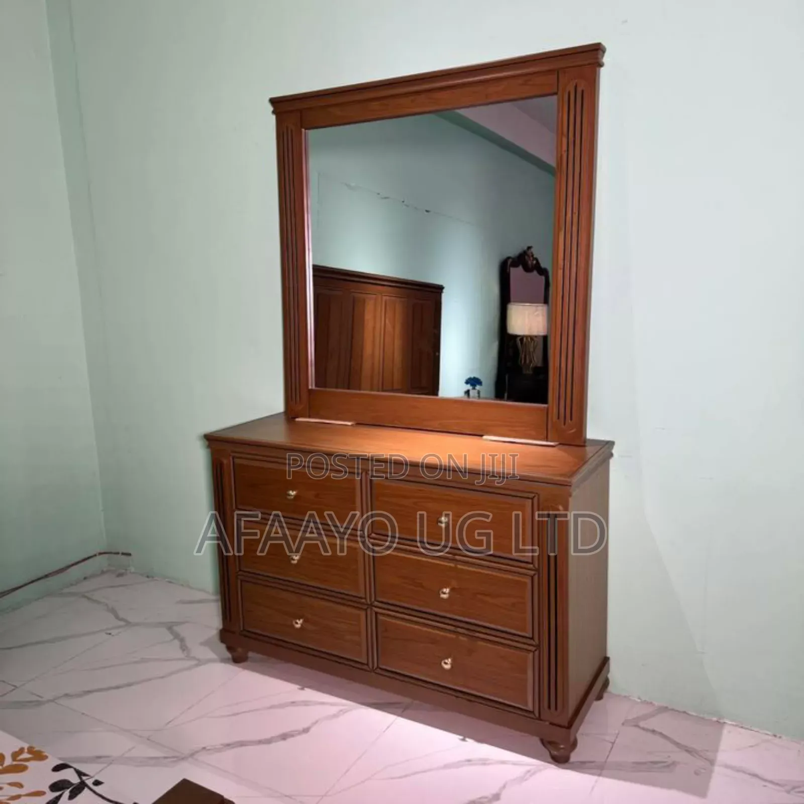 Chest Dresser
