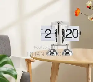 Trisar Mechanical Flip Desk Clock