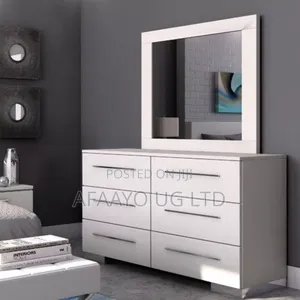Photo - Chest Dresser
