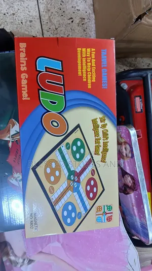 Portable Medium Sized Ludo