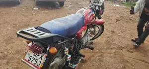 Bajaj Boxer 125 2023 Red