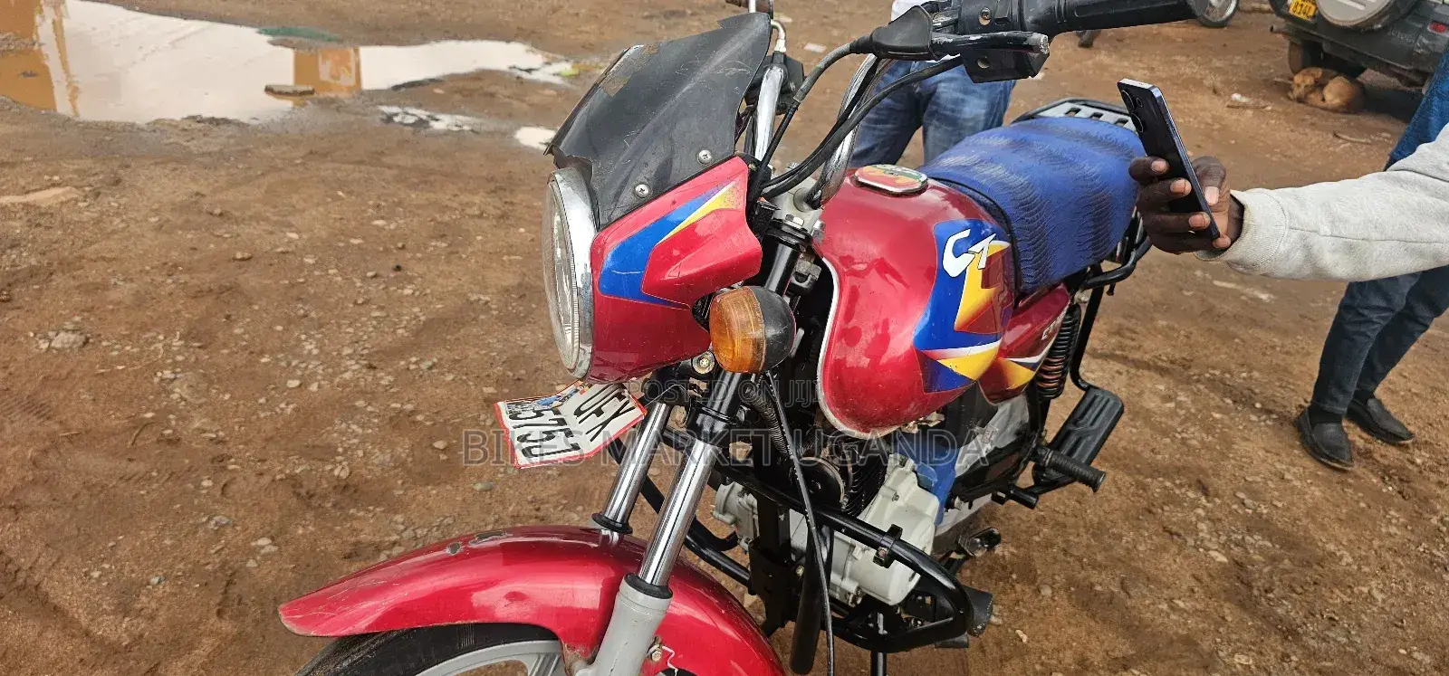 Bajaj Boxer 125 2023 Red