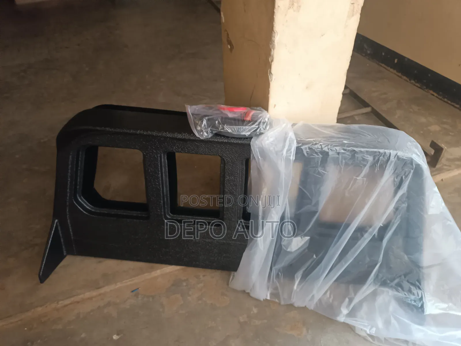 Hilux Revo New Rear Window Guard