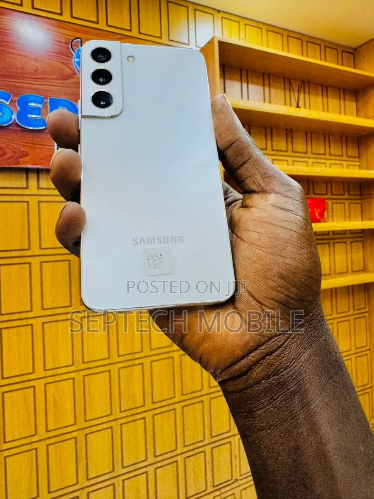 New Samsung Galaxy S22 5G 256 GB White