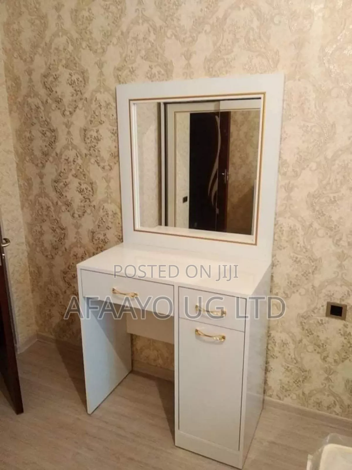 Chest Dresser