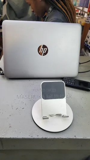 Photo - Laptop HP EliteBook 820 G4 8GB Intel Core I5 SSD 256GB