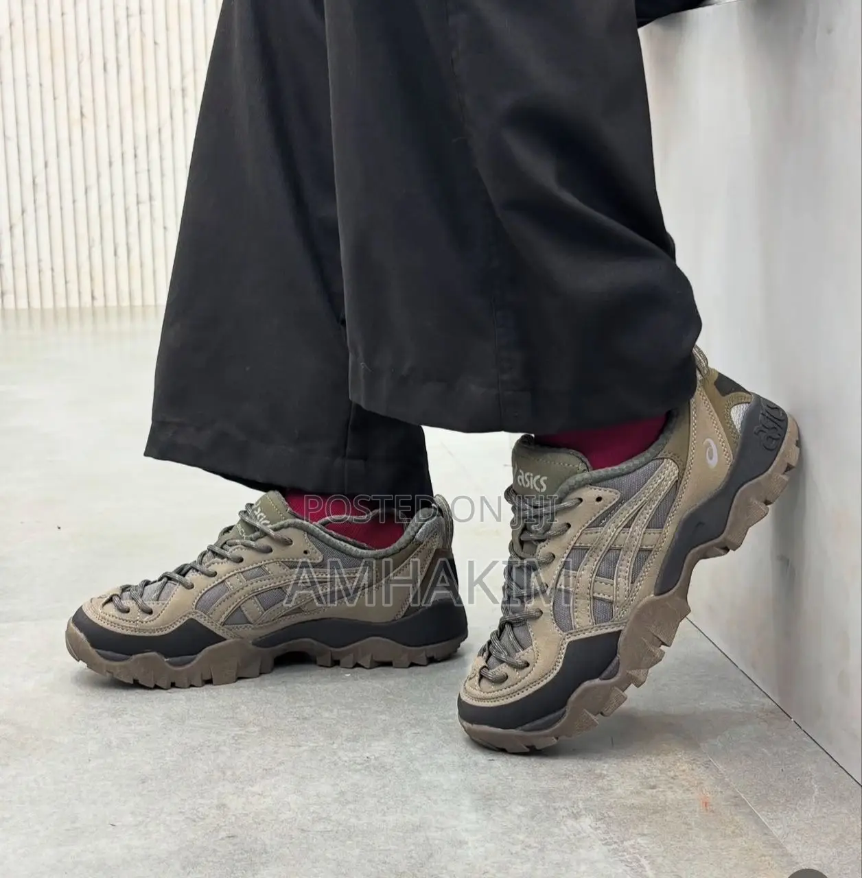 Classic Men's Asic Gel Pickax Sneakers in Stock