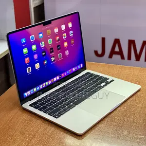 Photo - Laptop Apple MacBook Air 2022 M2 8GB Apple M2 SSD 256GB