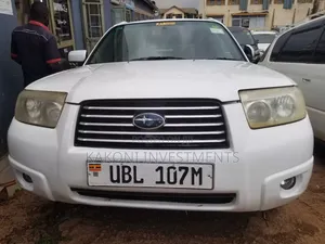 Photo - Subaru Forester 2.0 X Trend 2006 White
