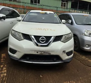 Nissan X-Trail 2.0 Petrol AWD 2016 White