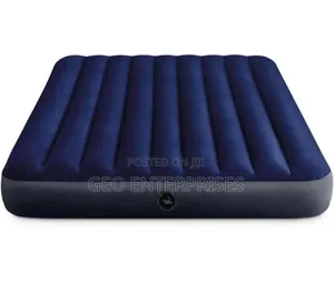 Photo - Inflatable Mattress 4 by 6