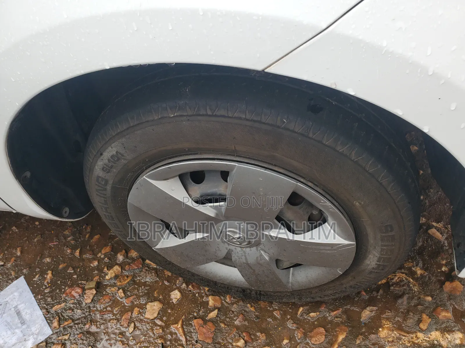 Toyota Sienta 2011 White