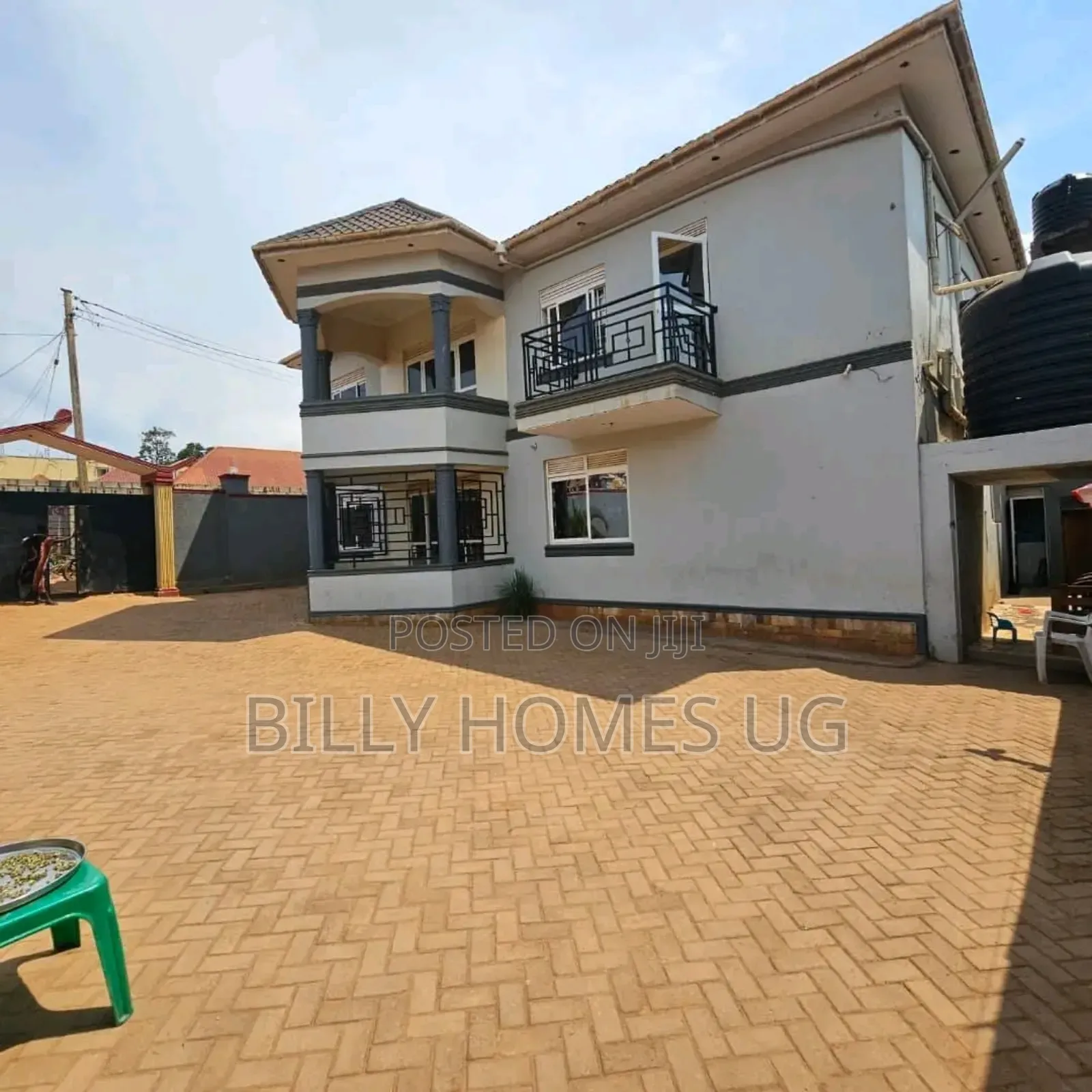 4bdrm Villa in Makindye for sale