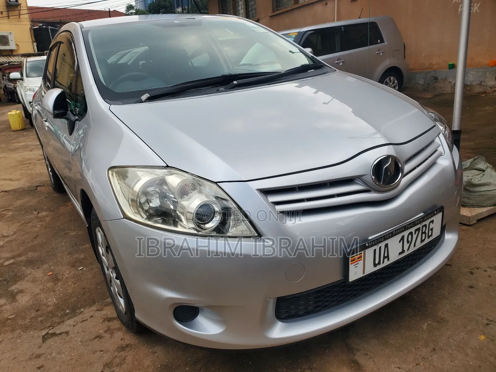 Toyota Auris 2010 Silver