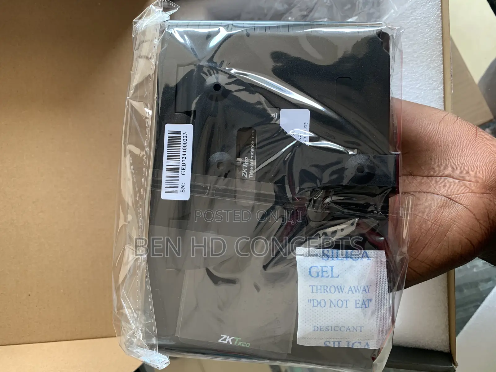Time and Attendance Machine Pro