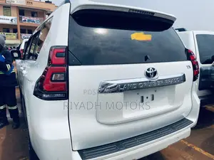Toyota Land Cruiser Prado 2.8 2017 White