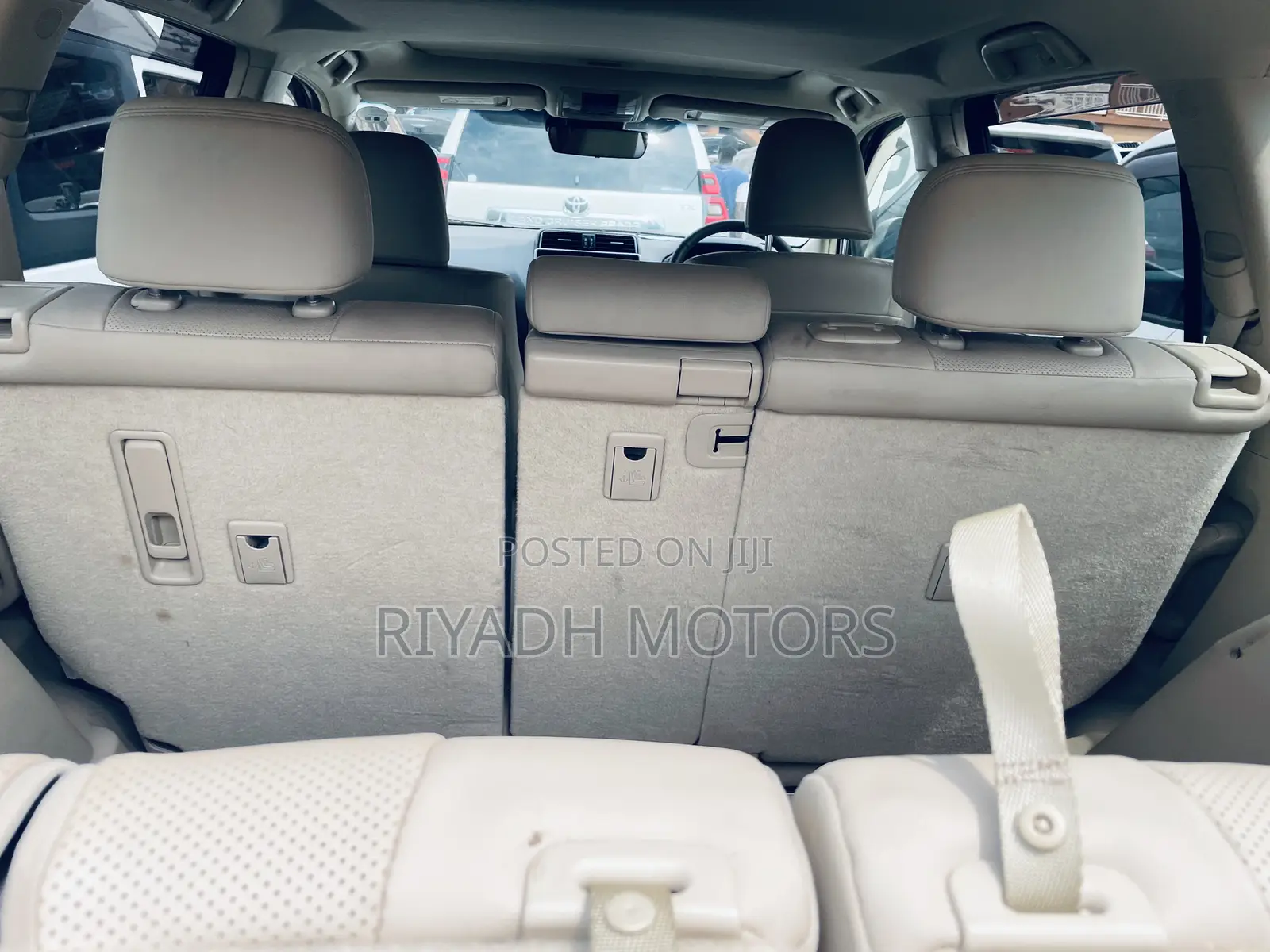 Toyota Land Cruiser Prado 2.8 2017 White