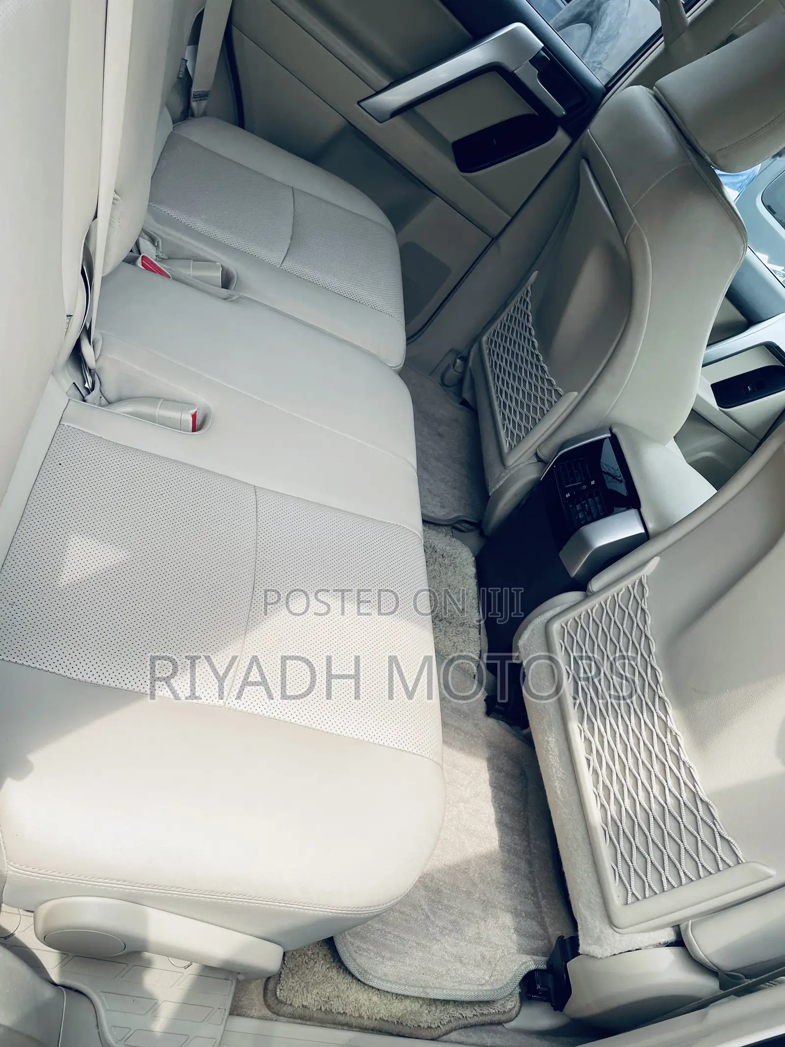 Toyota Land Cruiser Prado 2.8 2017 White
