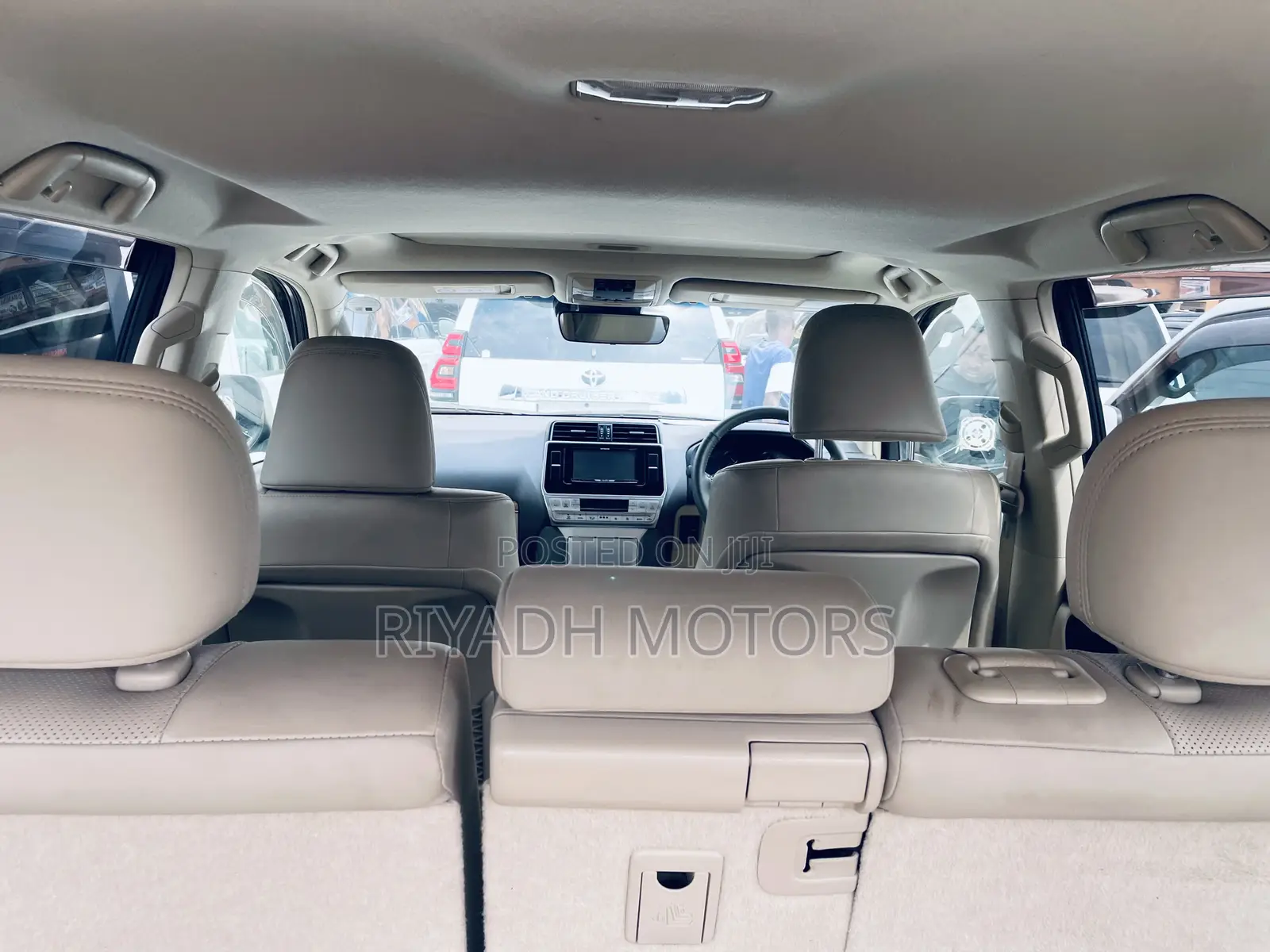 Toyota Land Cruiser Prado 2.8 2017 White