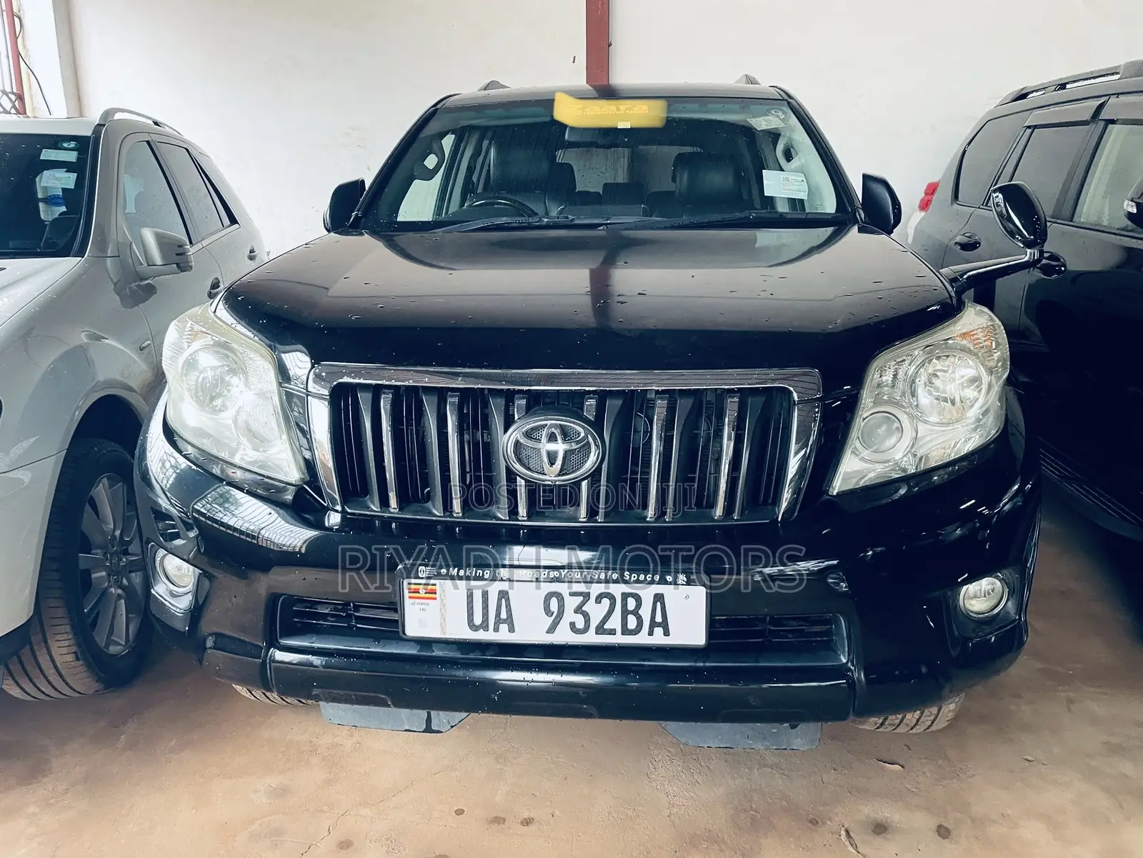 Toyota Land Cruiser Prado 2.7 i 2011 Black