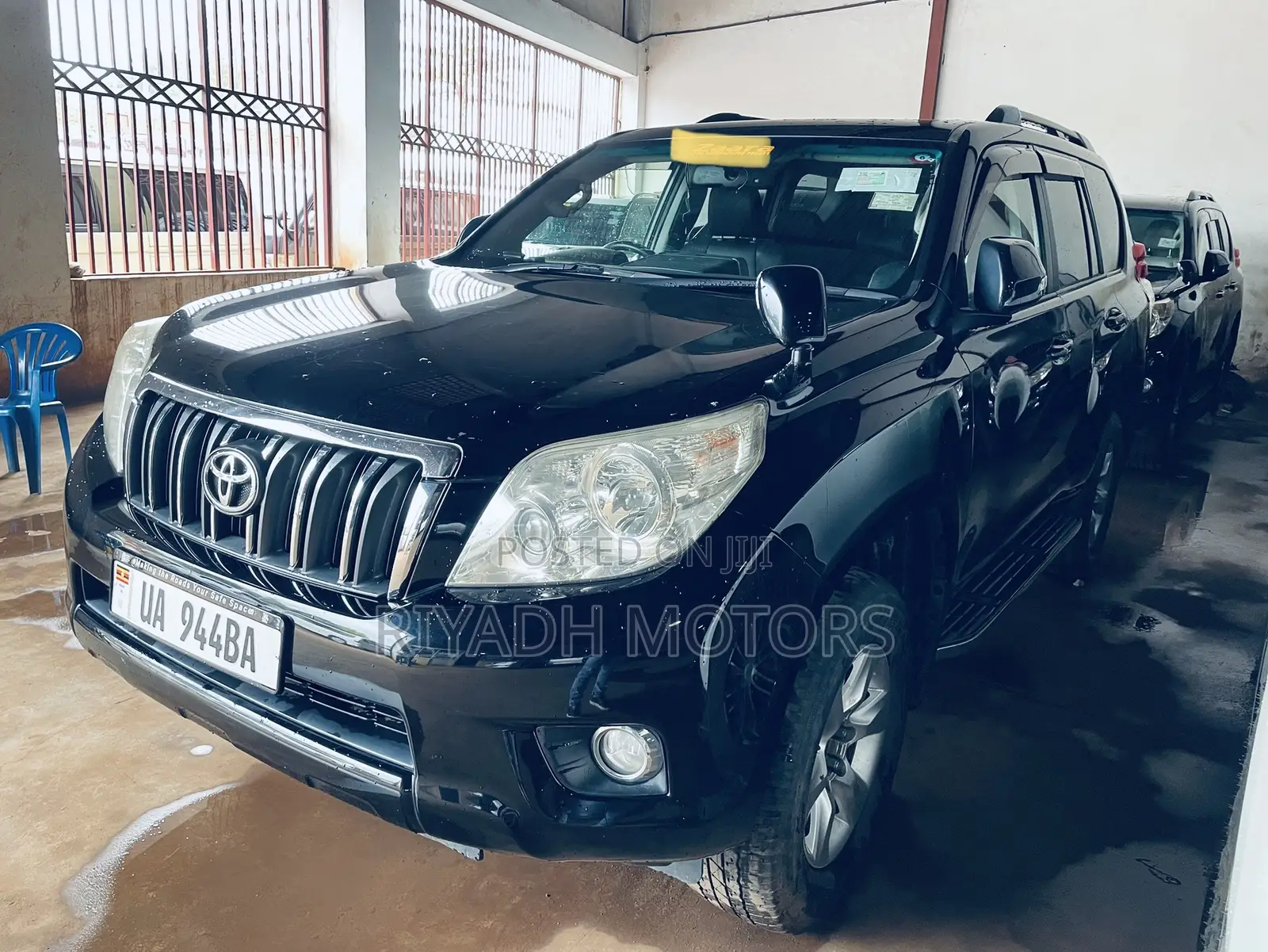 Toyota Land Cruiser Prado 2.7 i 2011 Black