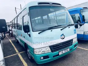 Photo - Toyota Coaster 2011 Green