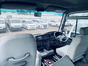 Toyota Coaster 2011 Green