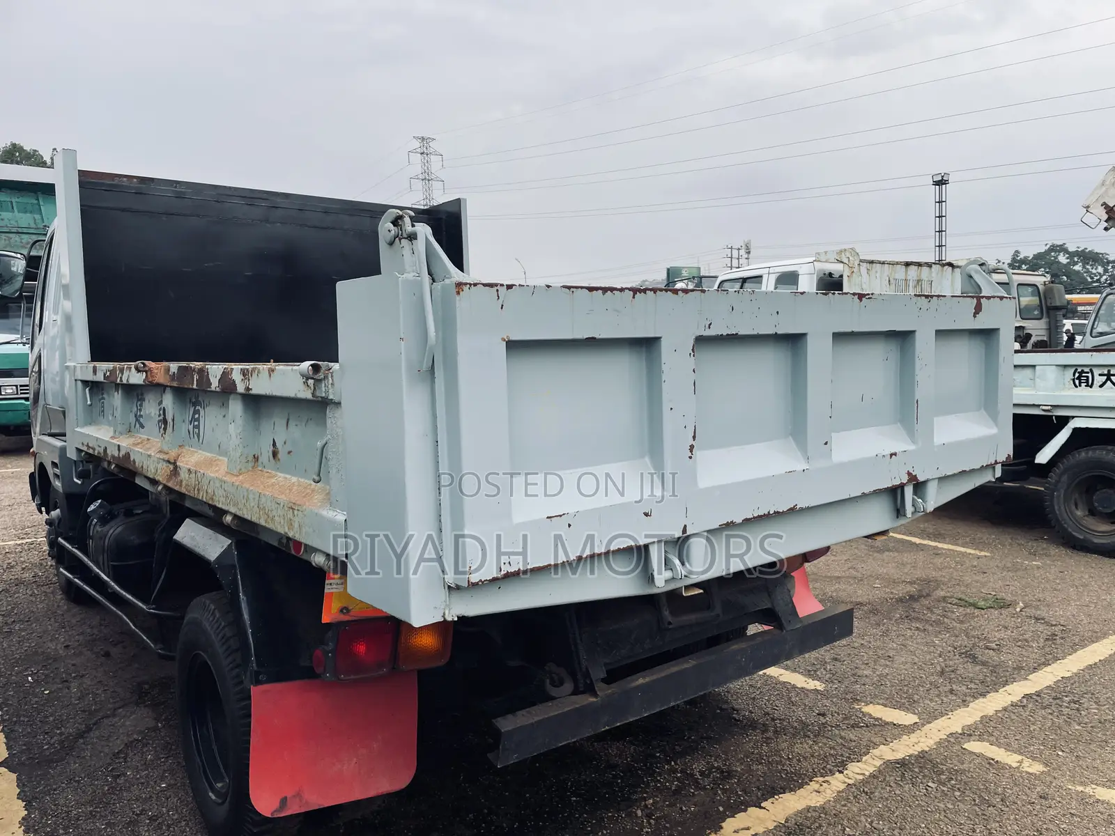 Fuso Tipper Blue Color
