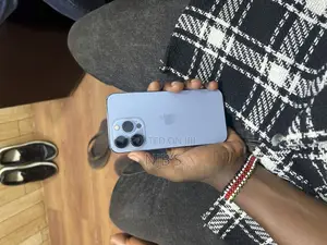 Photo - Apple iPhone 13 Pro 128 GB Blue