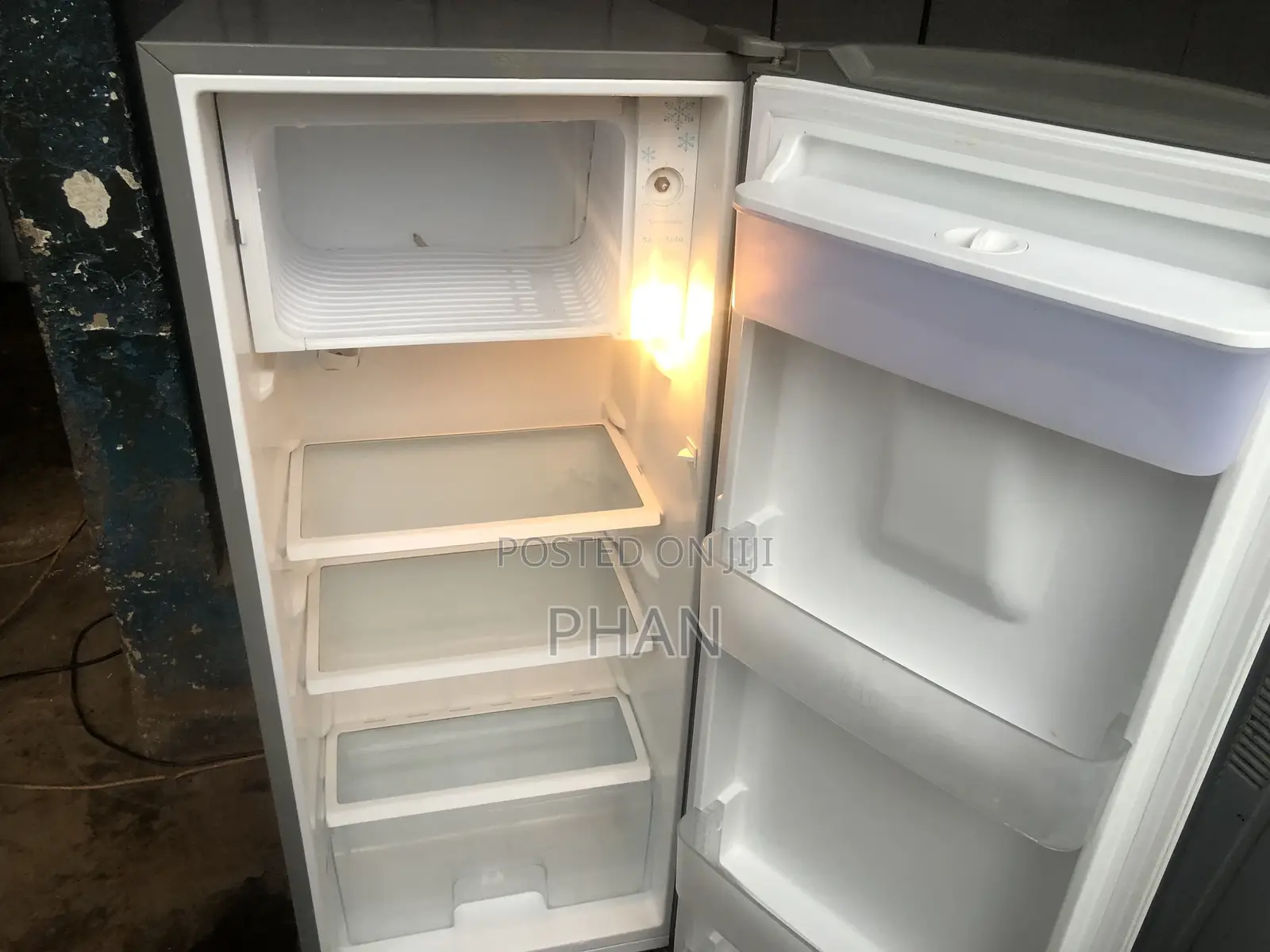 Hisense Fridge With Water Dispenser