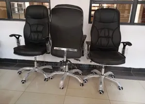 Luxurious Brand New Leather Recliner