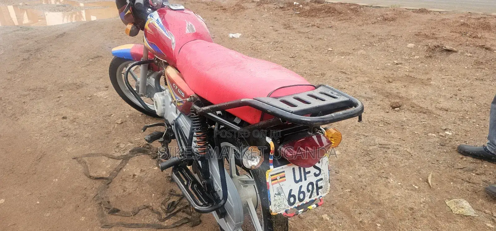 Bajaj Boxer 125 2023 Red