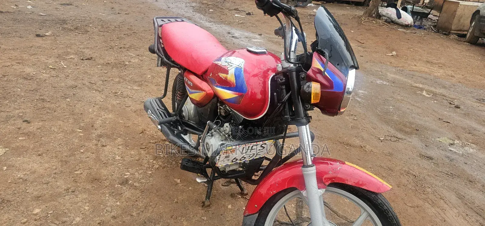 Bajaj Boxer 125 2023 Red