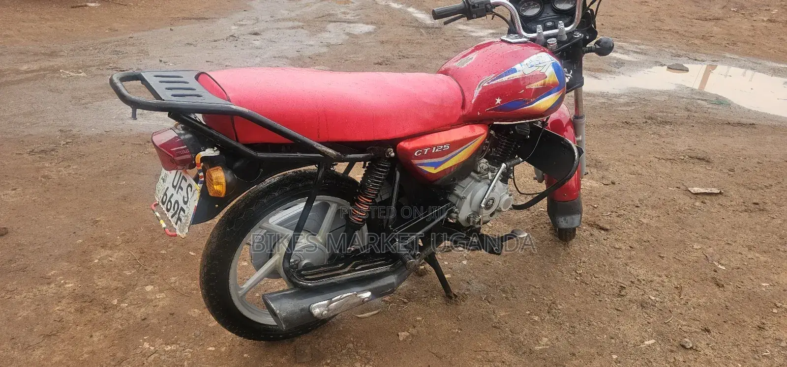 Bajaj Boxer 125 2023 Red