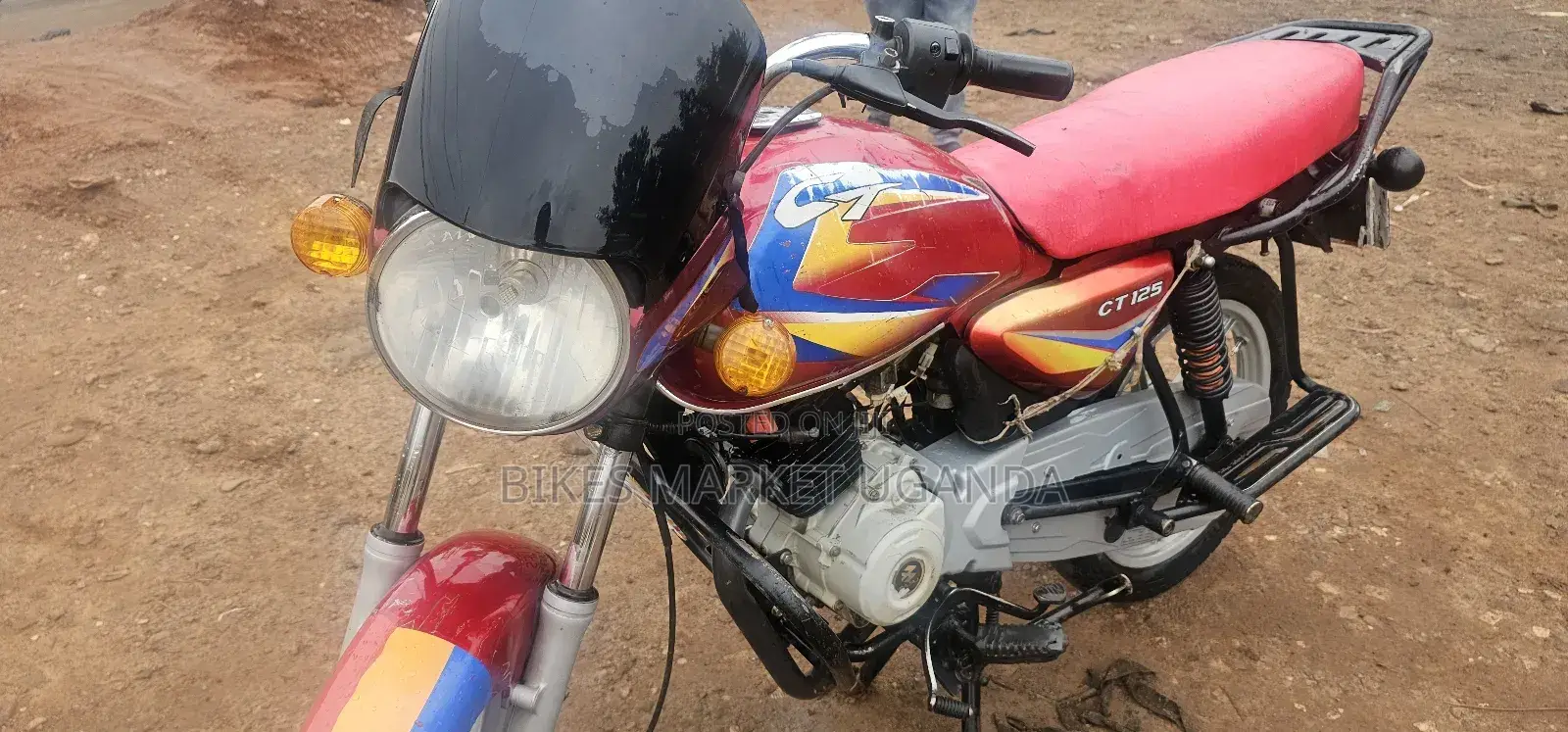 Bajaj Boxer 125 2023 Red